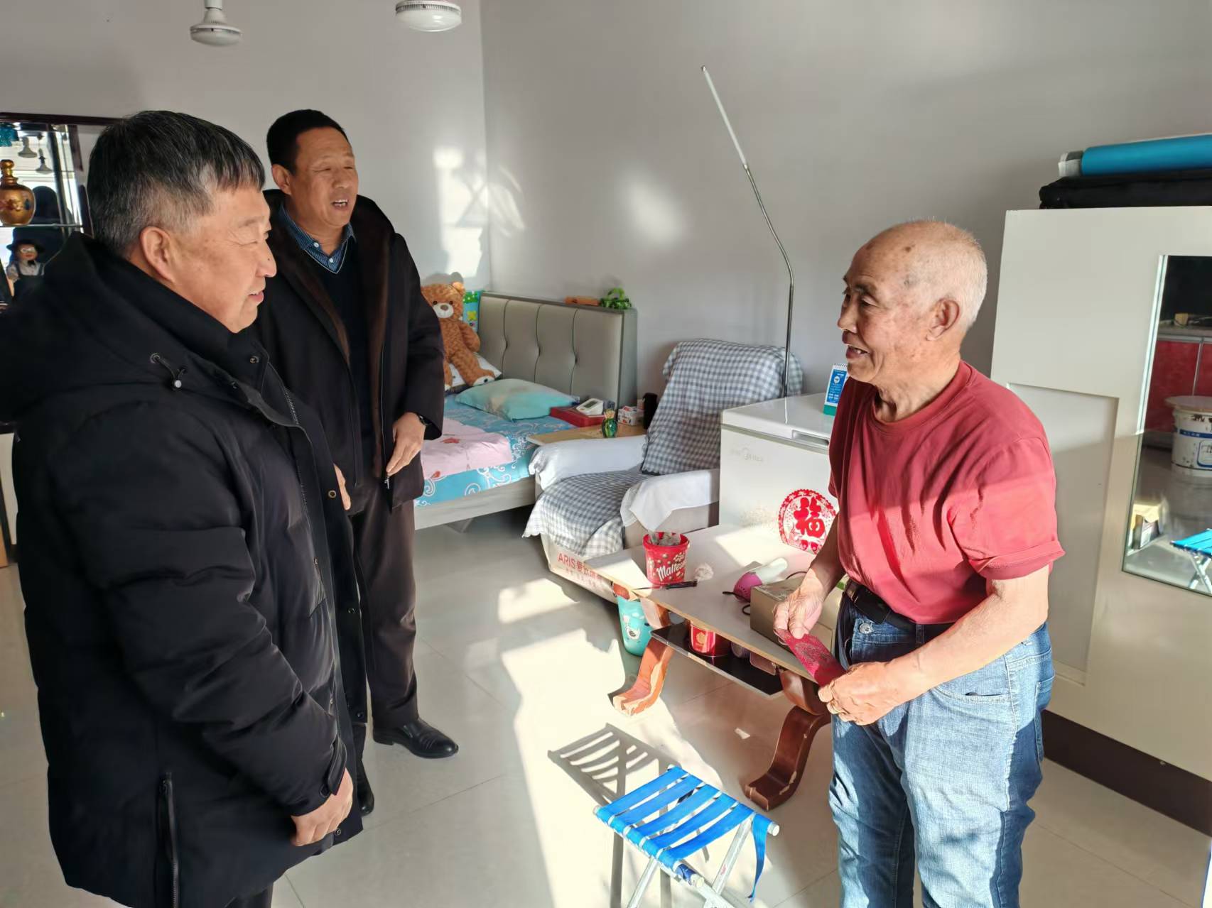 年味漸濃情更濃，額鹽公司開(kāi)展走訪慰問(wèn)活動(dòng)